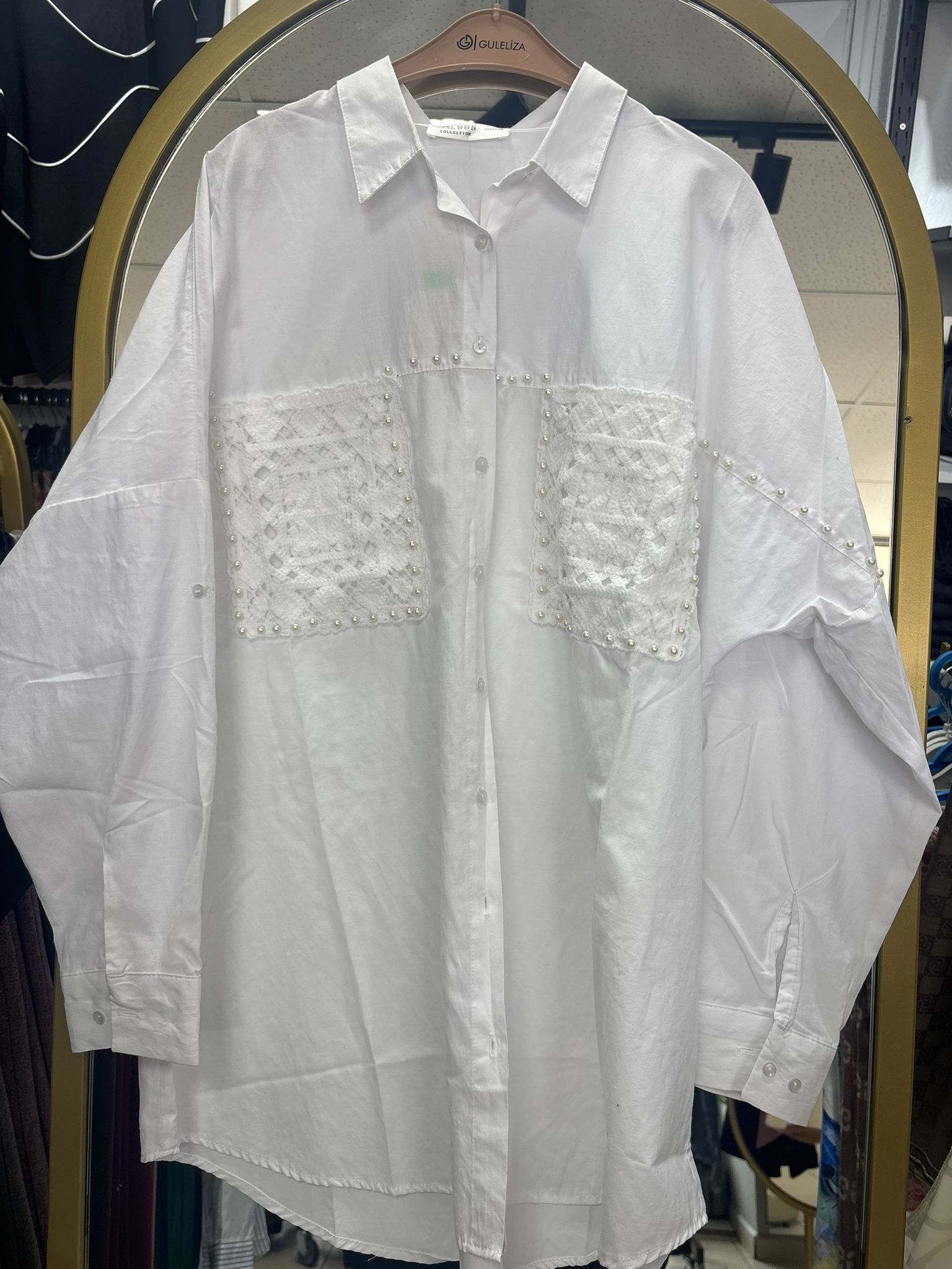 BEYAZ GÜPÜRLÜ GÖMLEK